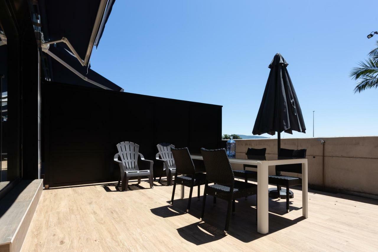 Apartamentos Playa De Los Barcos Isla Plana Exteriér fotografie