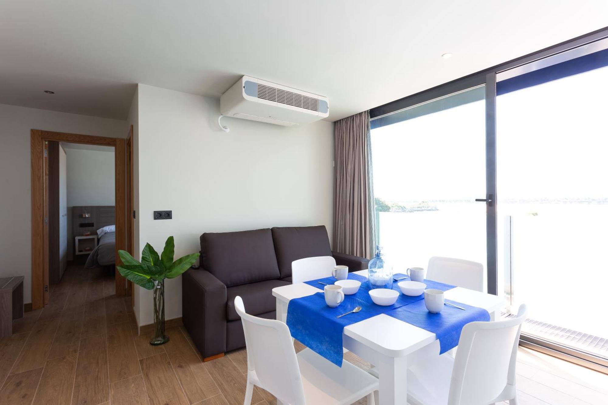 Apartamentos Playa De Los Barcos Isla Plana Exteriér fotografie